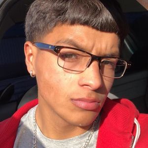 Meet your Posher, Adrian